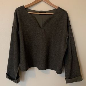 Urban Outfitters V-Neck Pullover in Olive